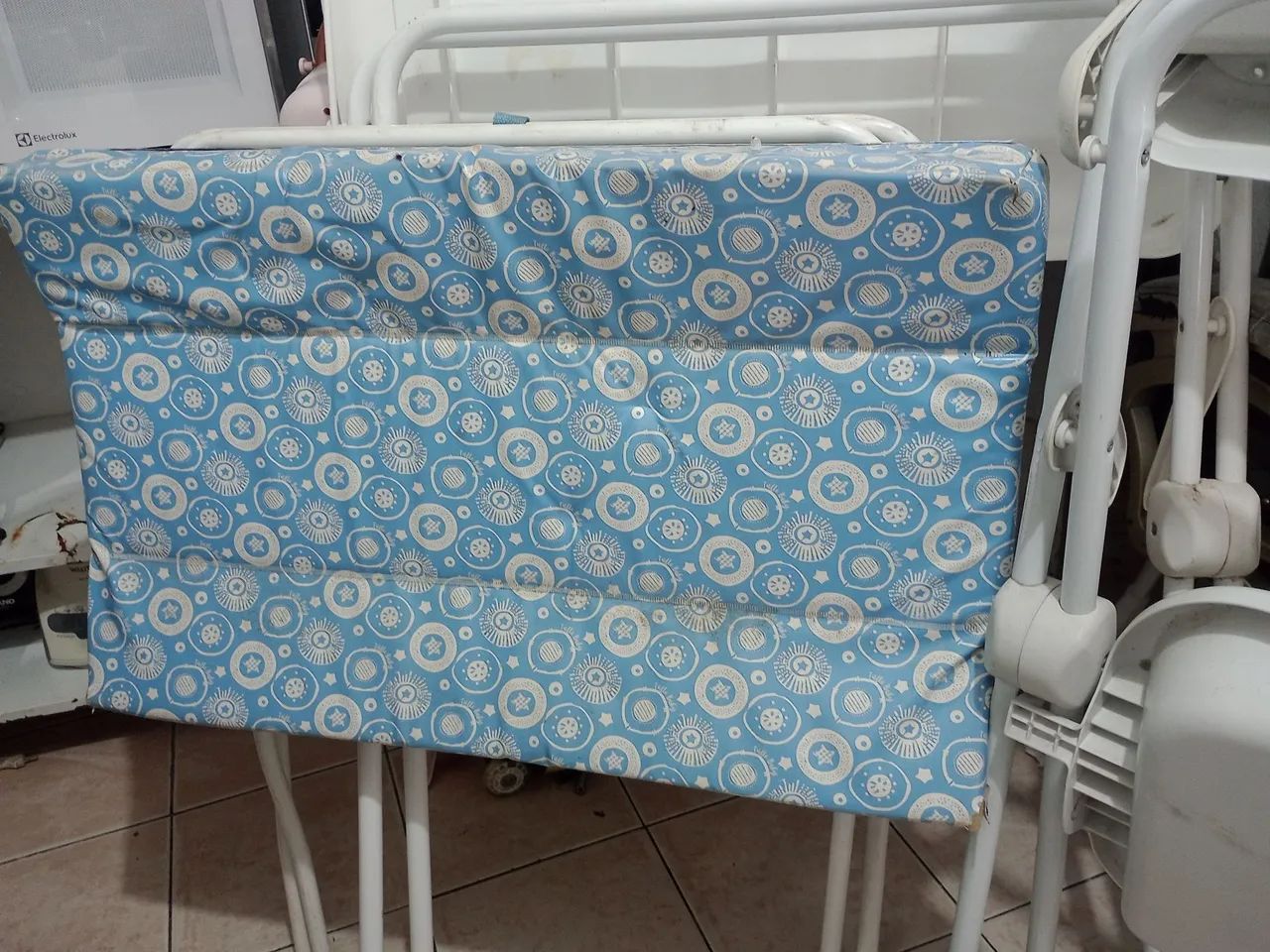 Trocador de bebê com design vintage+ Banheira 