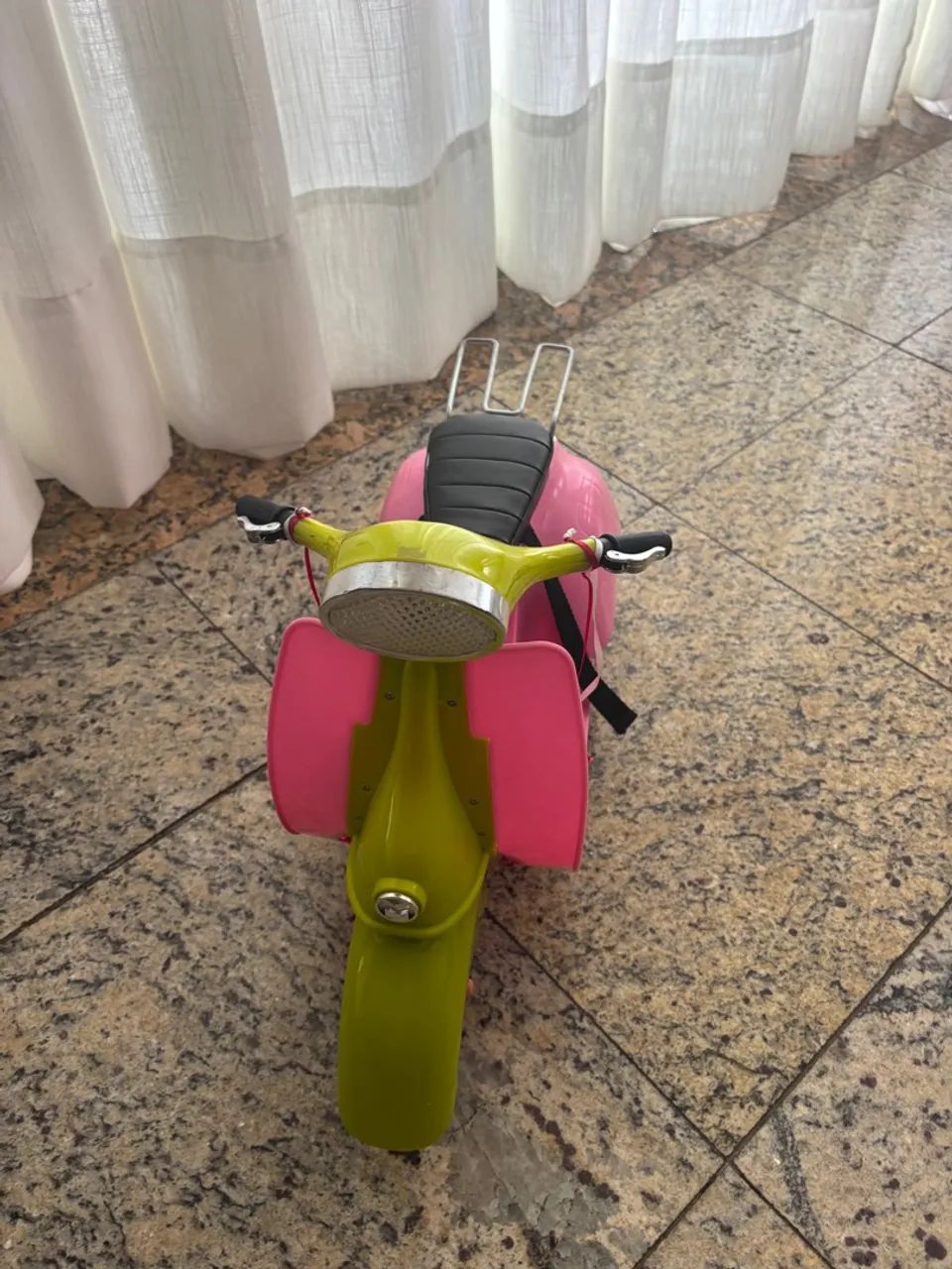 Scooter / moto Our Generation para Bonecas - Linda e Conservada - American Girl  - Foto 5