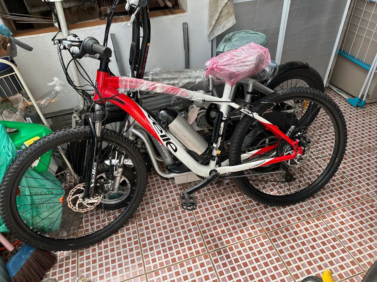 Conserto de patinetes,bikes,motos,hoverboard e baterias. - Foto 2