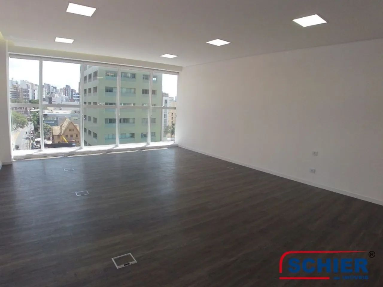 Sala comercial de 43,55m², para venda, com localização privilegiada. - Foto 2