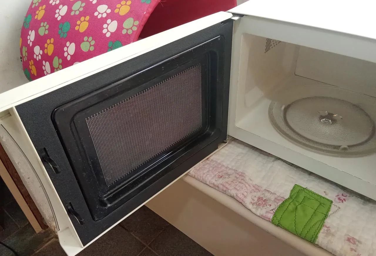 Microondas Eletrolux 18L - Foto 3