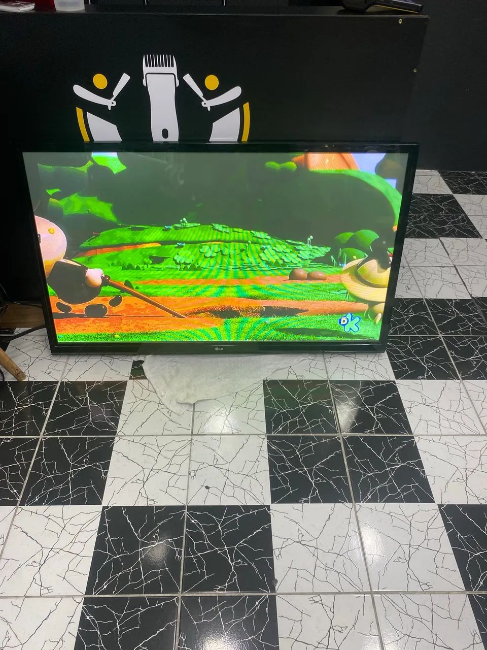 Vendo tv LG 55 polegadas obs não é Smartv  - Foto 3