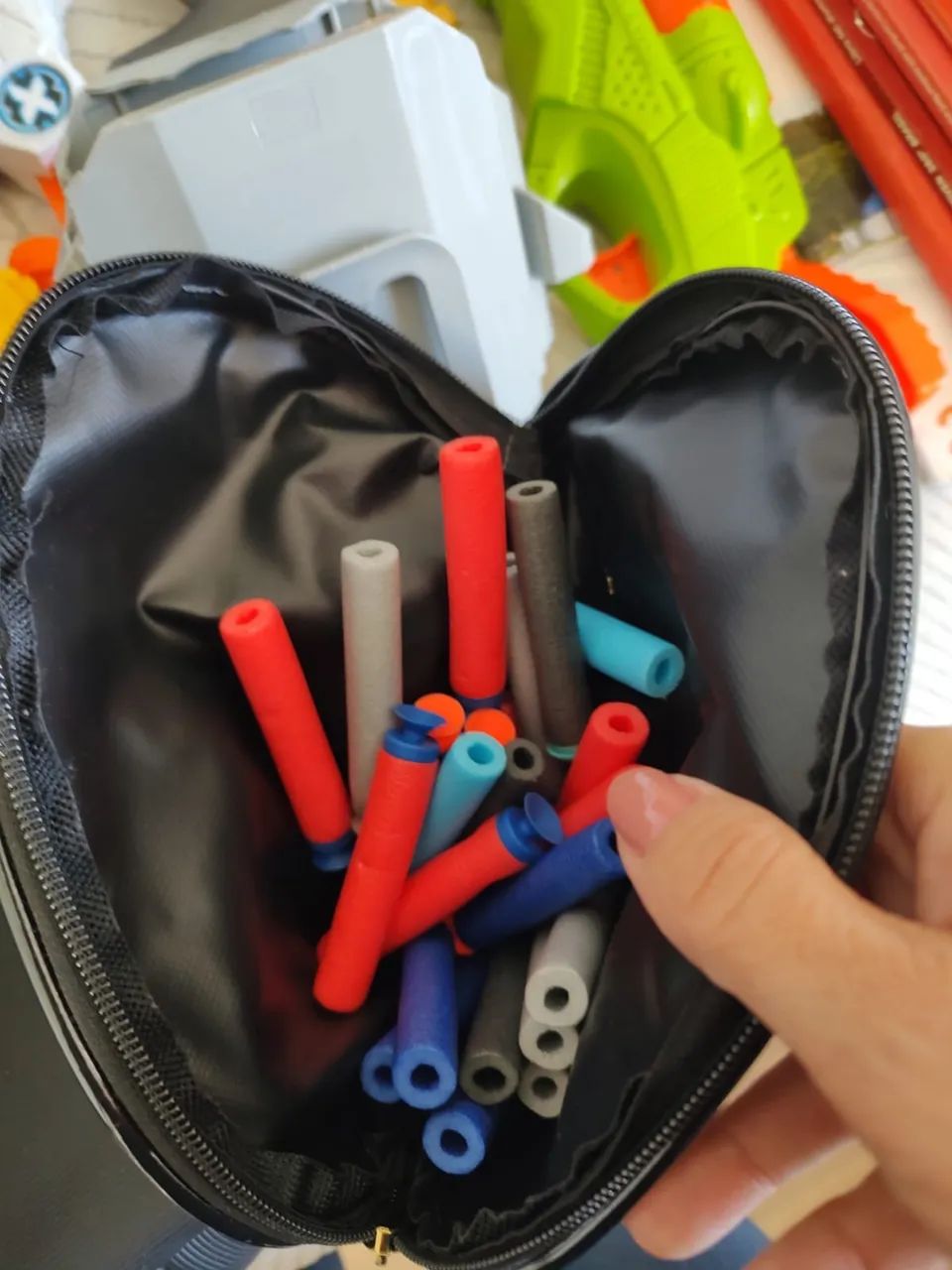 Vendo kit NERF com alguns dardos - Foto 2