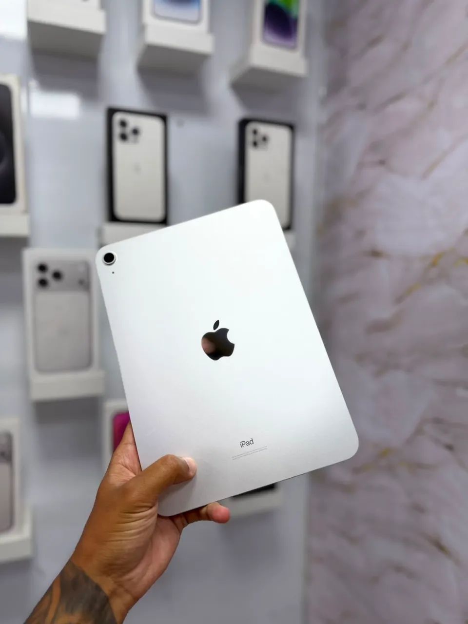 iPad 10 - 64GB ( Seminovo Silver )  - Foto 3