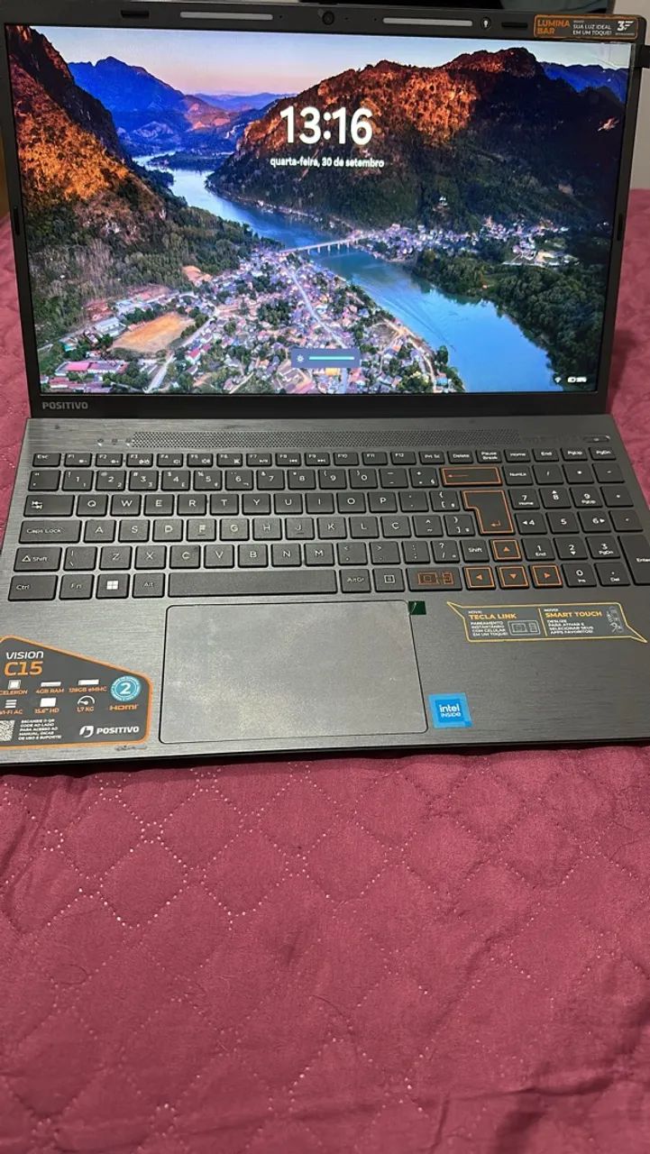 Notebook positivo zero marcas de uso 