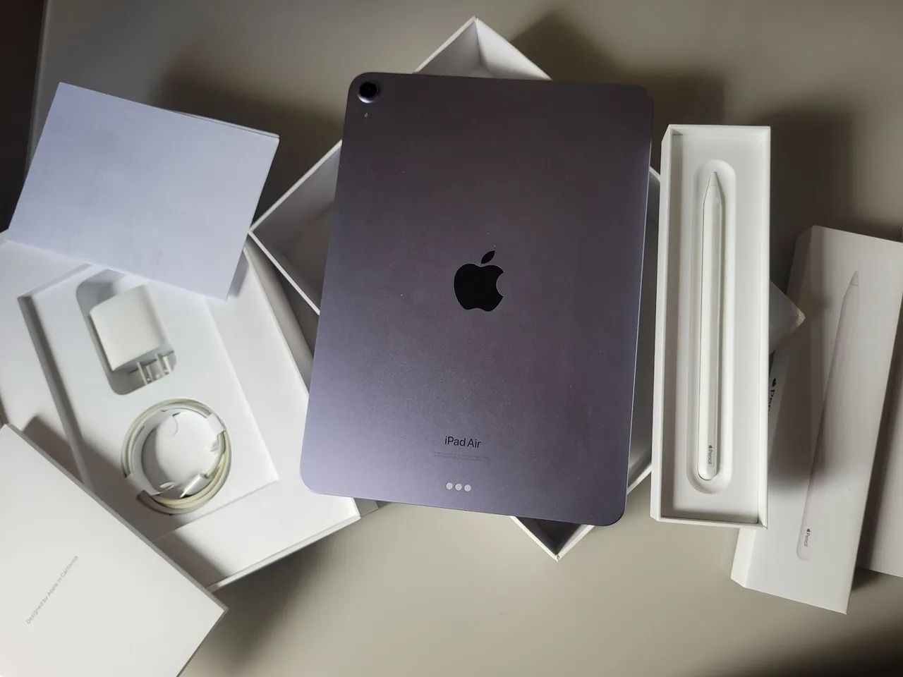 iPad Air 5 Wi-Fi 64GB Purple + Apple Pencil 2ª Geração - Tablets e