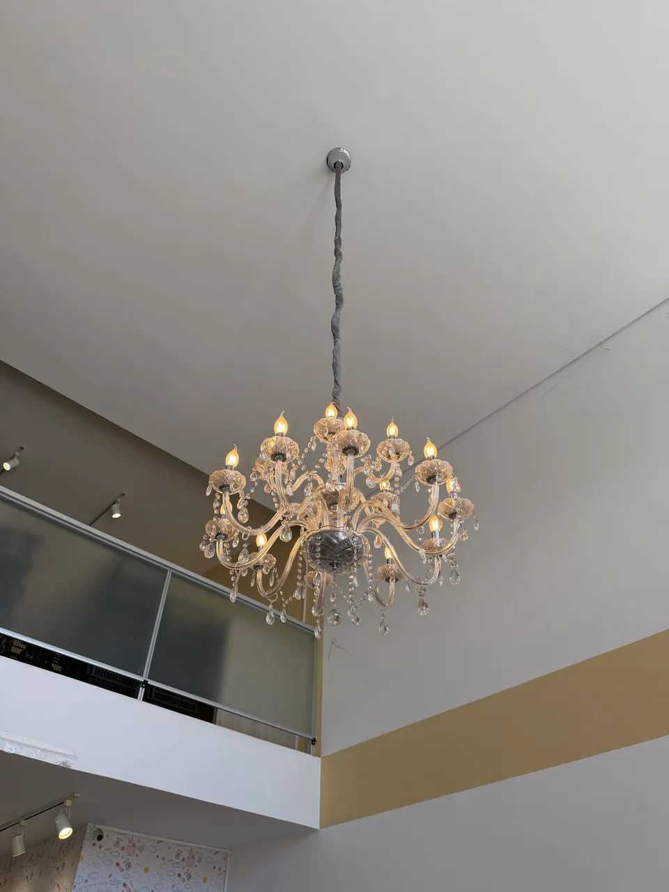 Lustre grande clássico com cristais  - Foto 5