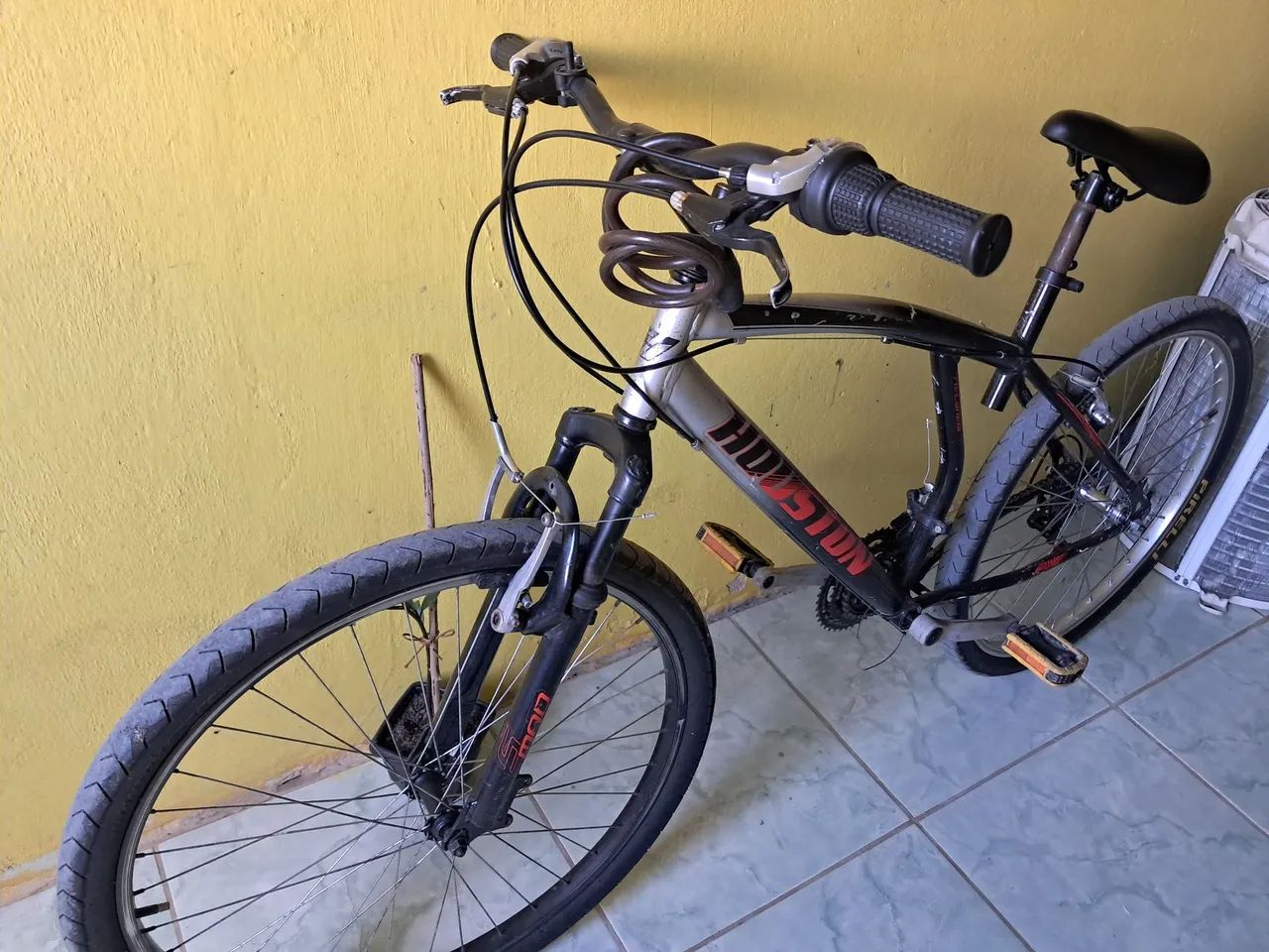 Bicicleta Houston aro 26 21 marchas  - Foto 2