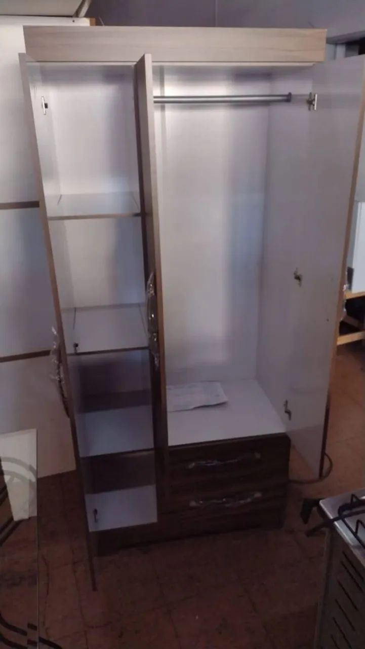 GUARDA ROUPA SOLTEIRO NOVO  - Foto 2