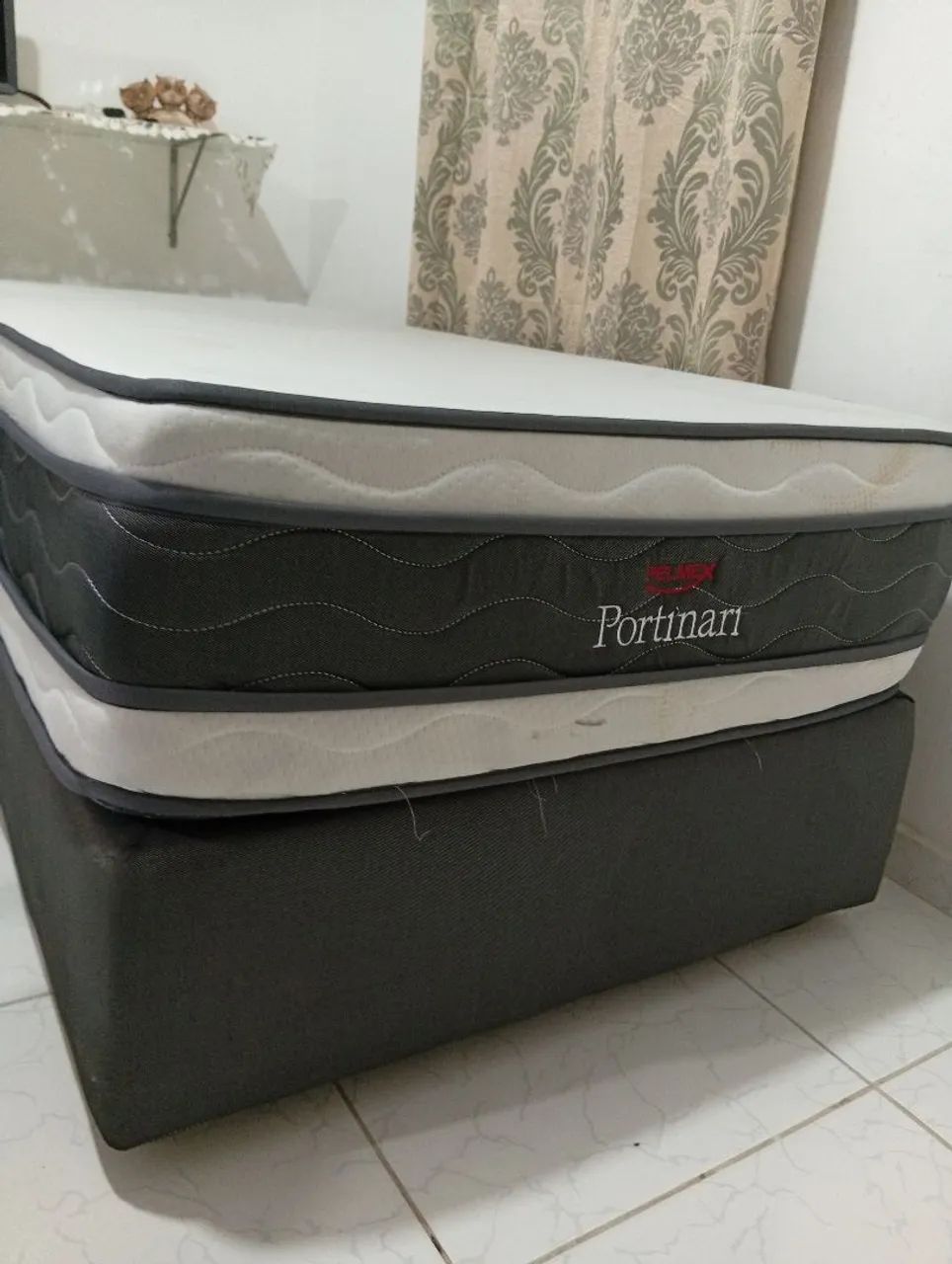 Vendo cama box de solteiro seminova - Foto 3