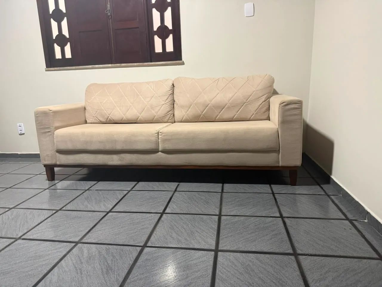 VENDO SOFA 3 LUGARES - Foto 2