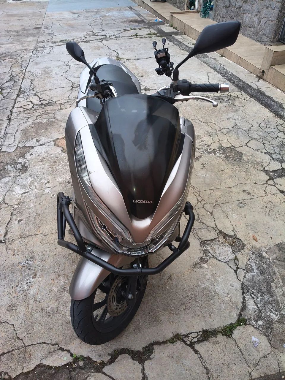 Pcx 2019 km baixo - Foto 4