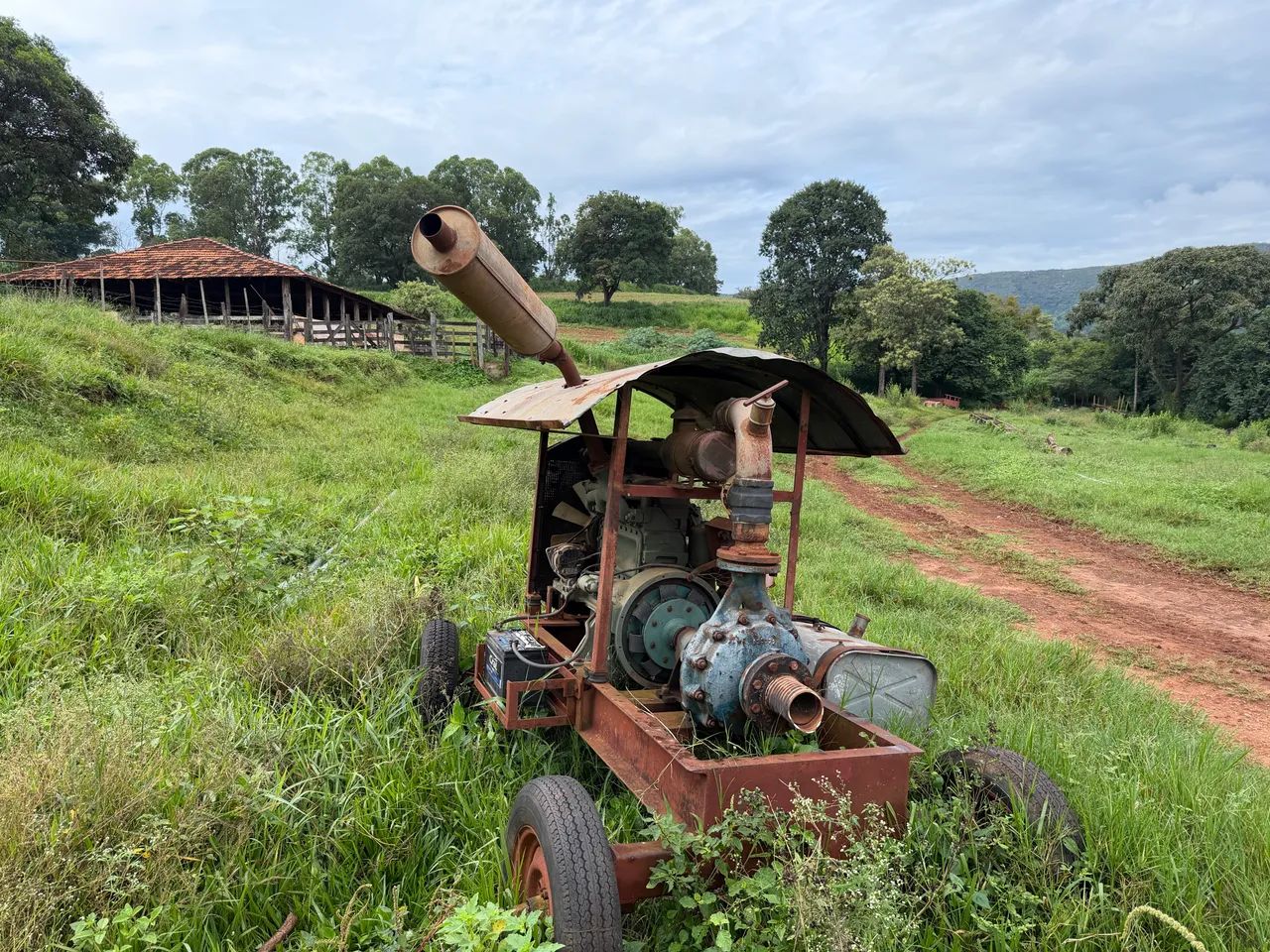 Motor 608a diesel e acoplada com bomba ksb 8040/2 - 1800 rotação para irrigação  - Foto 3