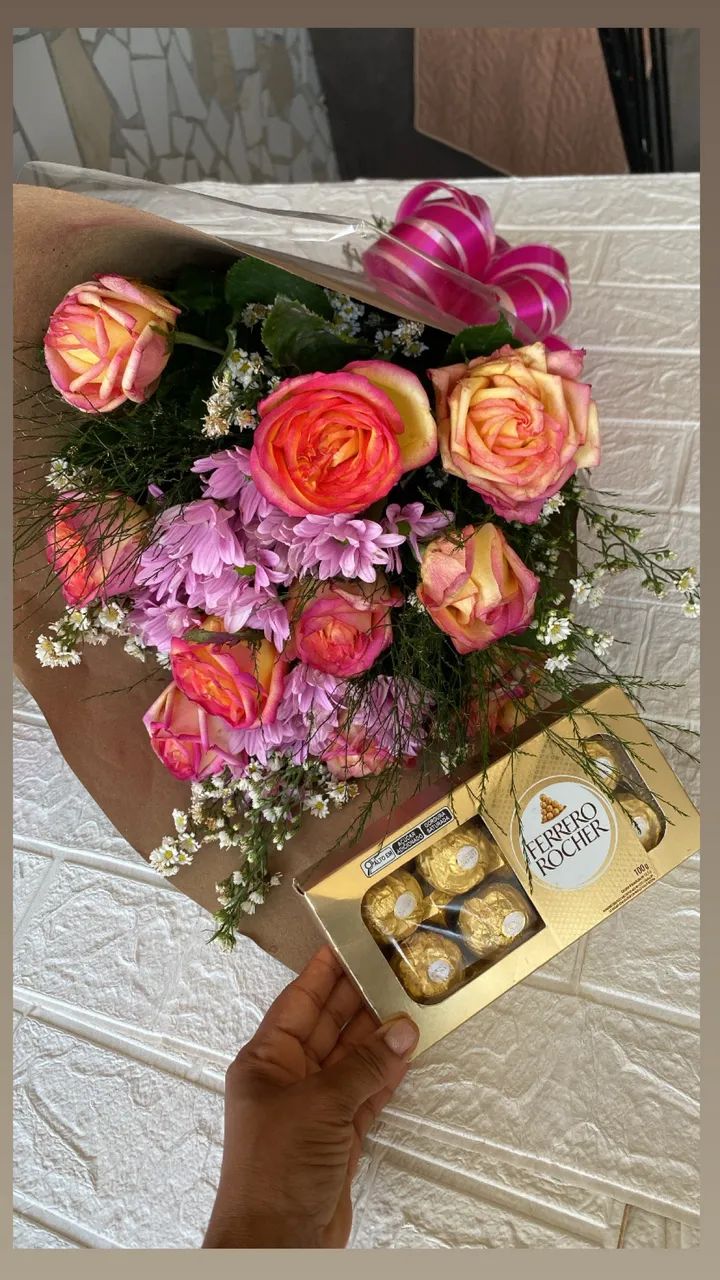 Ready-to-deliver natural flower bouquet with personalized card and free customized delivery