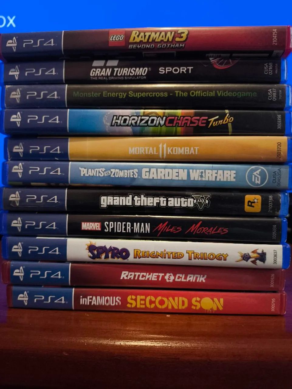 PS4 PRO 1TB Playstation  - Foto 2