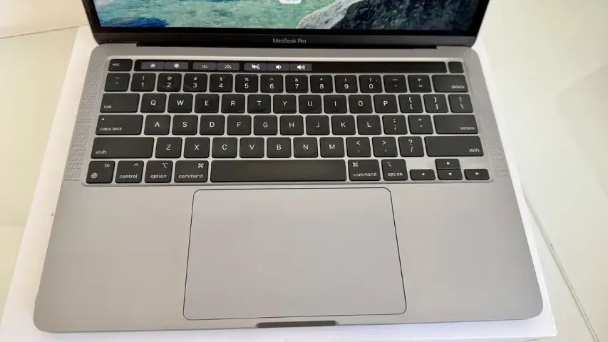 MacBook Pro M2 2022 13