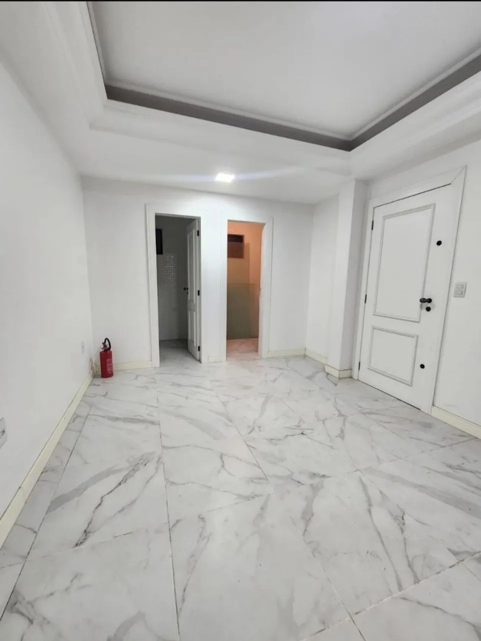 ALUGA-SE OU VENDE-SE SALA COMERCIAL - Foto 3