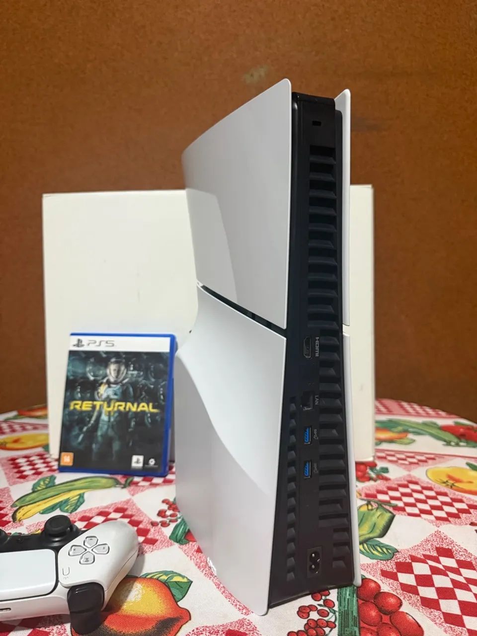Ps5 slim com Disco 1Tb seminovo - Foto 4