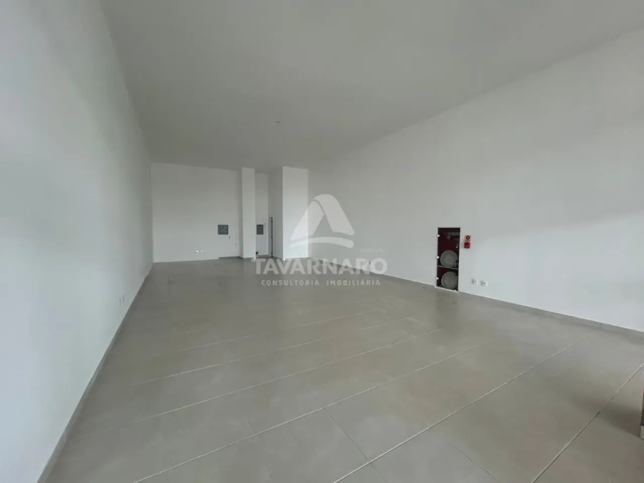 Comercial Loja em condomínio em Ponta Grossa - Foto 2