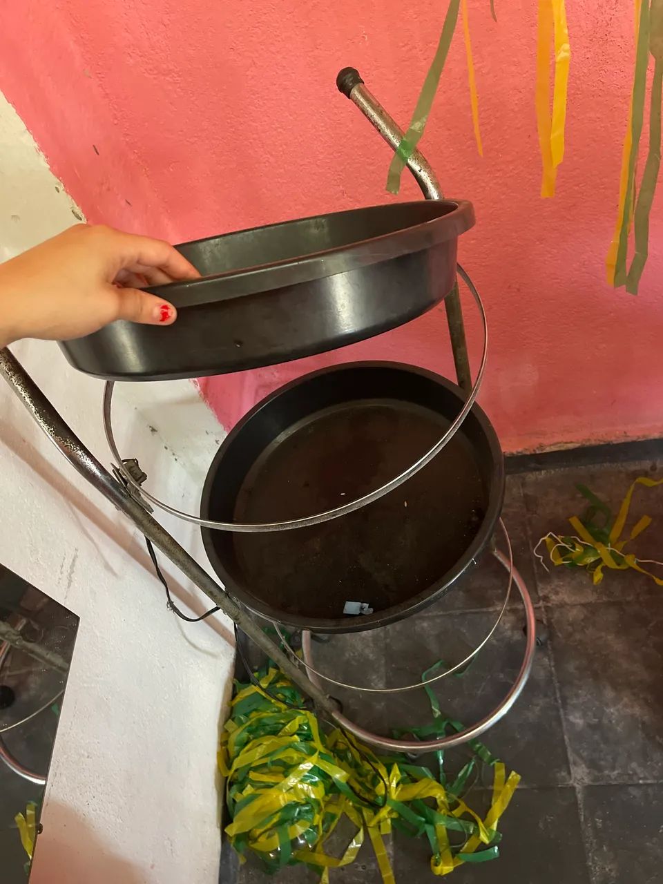 Cadeira de salão e um carrinho auxiliar  - Foto 4