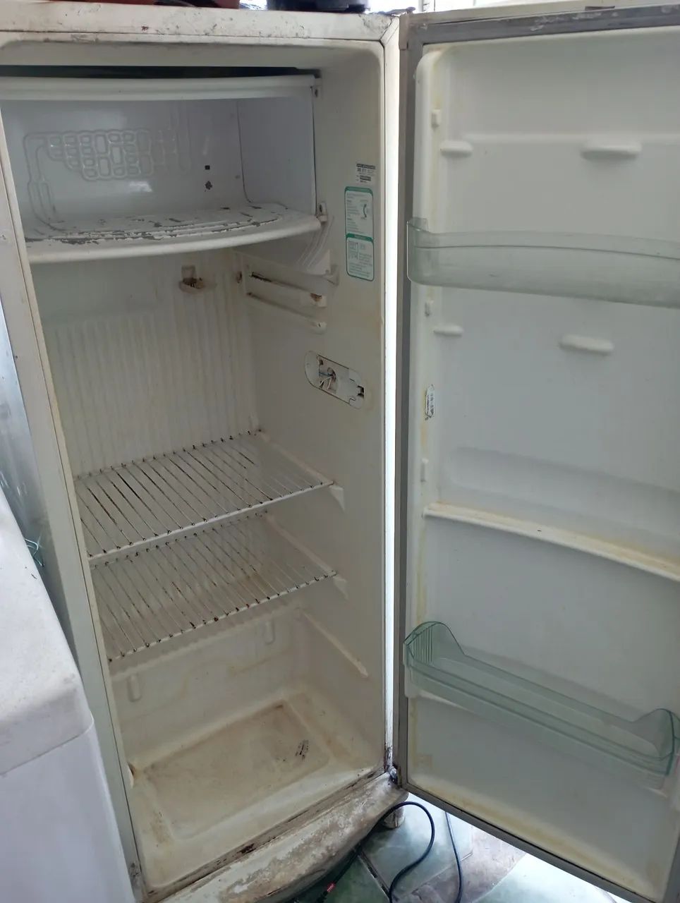 GELADEIRA USADA EXCELENTE - Foto 3