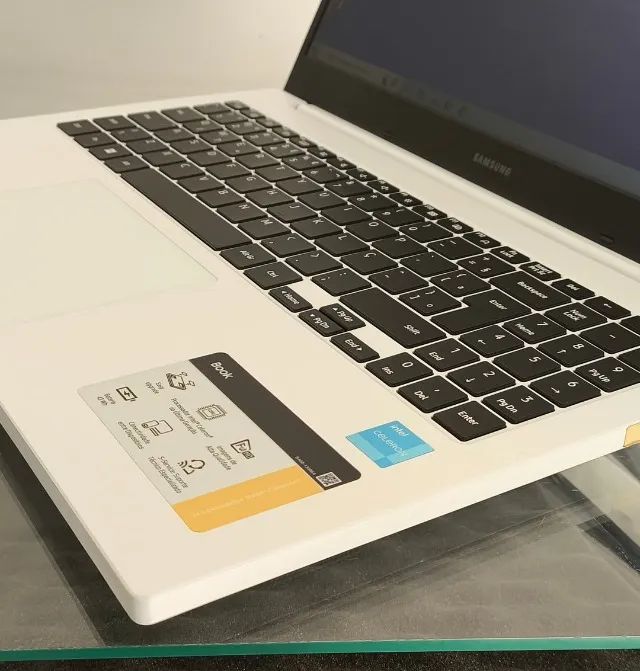 Notebook Samsung Celeron 4GB RAM SSD 128GB Tela 15.6 Bateria Nova - Foto 2