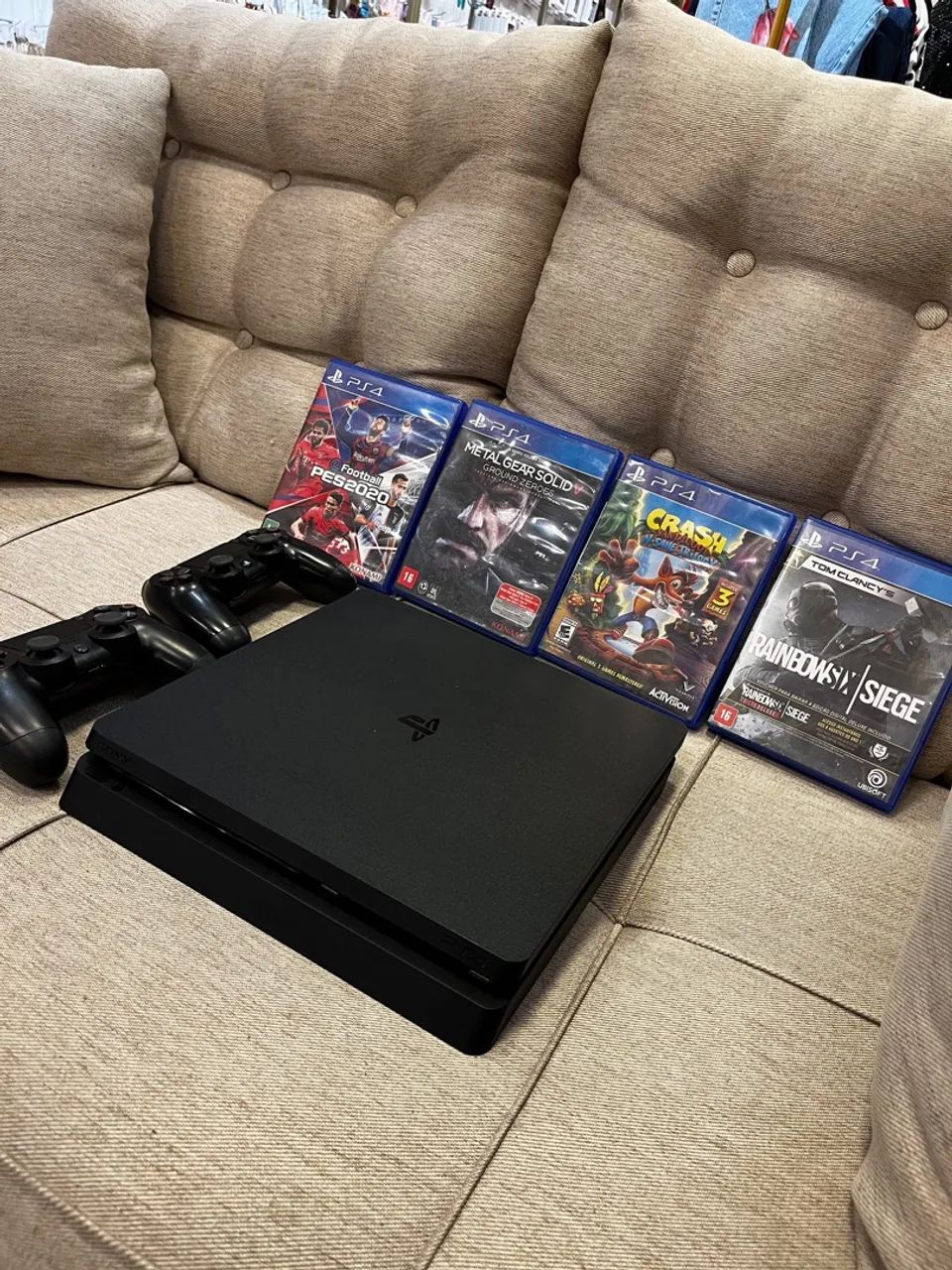 PS4 slim