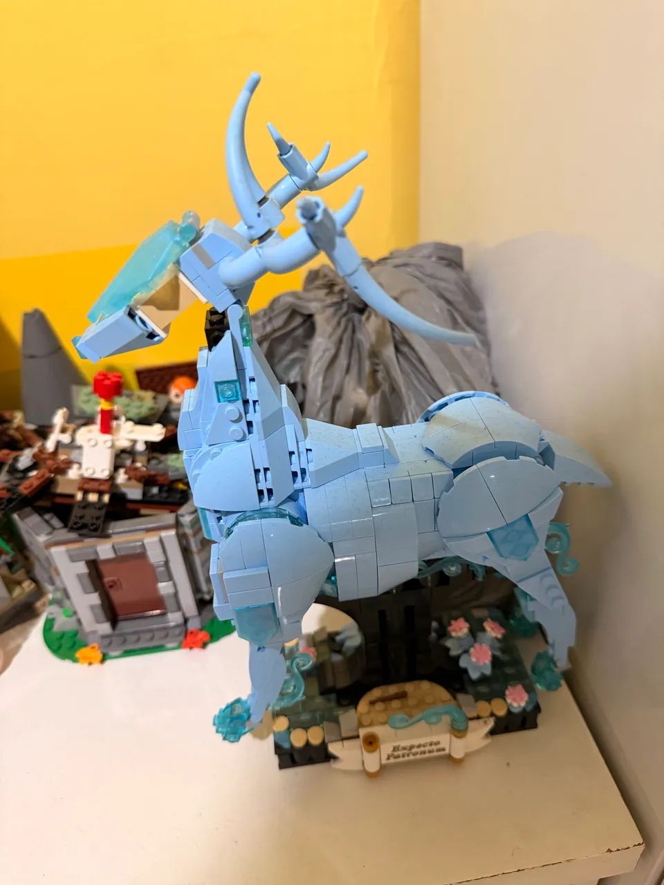 LEGO Castelo de hogwarts + casa do haggrid + patrono + olivaras + outros - Foto 3