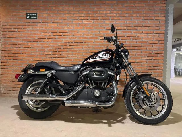 HARLEY-DAVIDSON IRON 883R