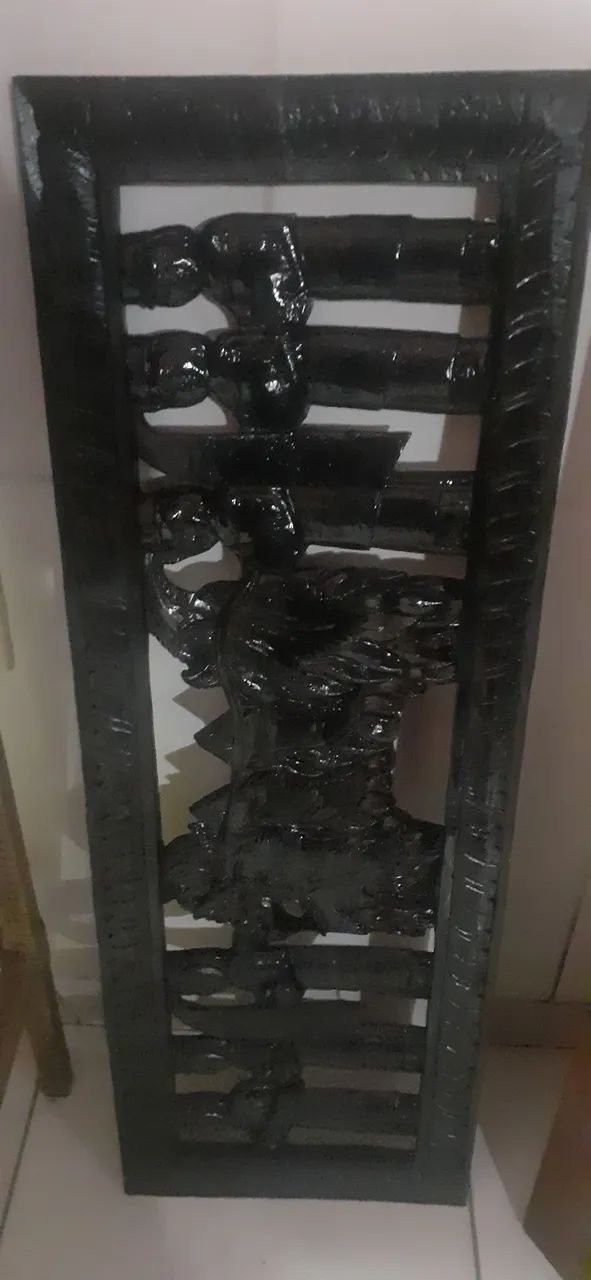 Escultura de madeira 