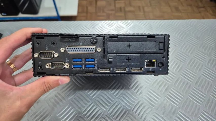 Mini PC Dell Wyse 5070, Quad Core, 8GB DDR4, SSD M.2 120GB