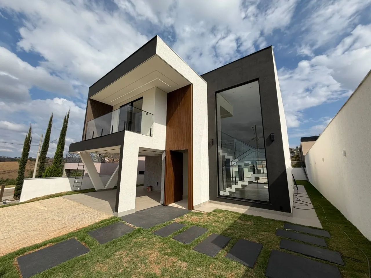 Casa de Condomínio com 4 Quartos à Venda - 233 m² - Foto 2