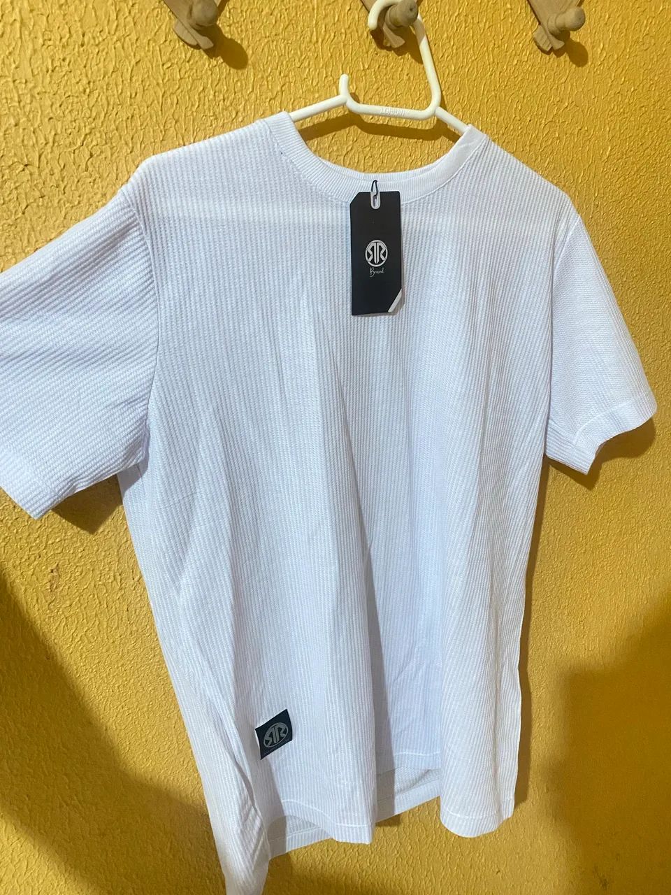 Camiseta TRICÔ Branca  - Foto 2