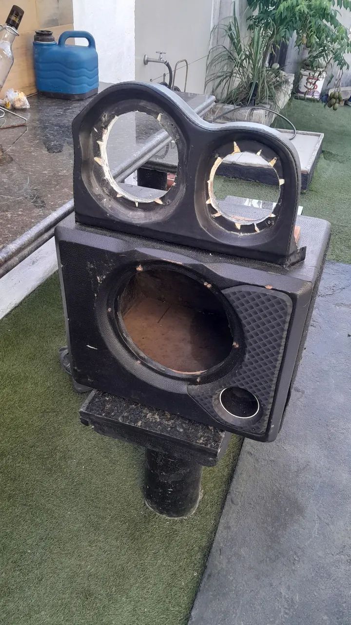 caixa de som vazia $ 80 reais