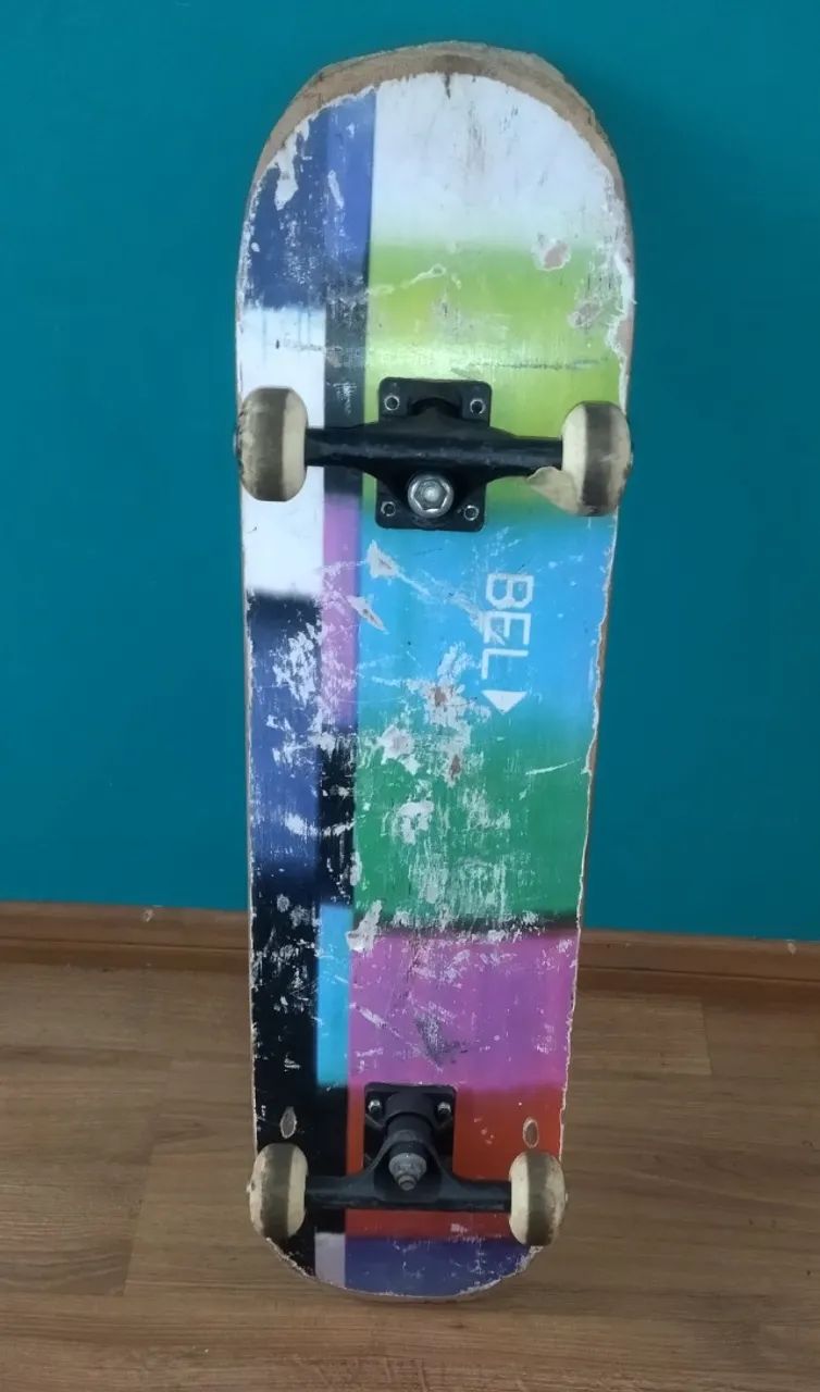 Skate Montado Semi Profissional Abec5 Completo Colorido Bel - Foto 3