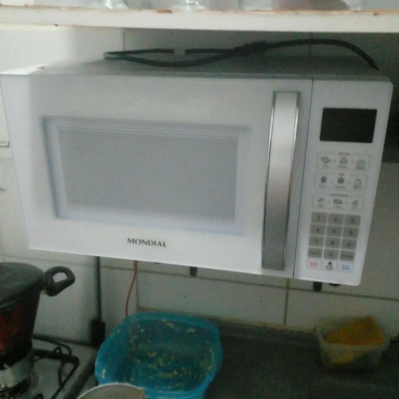 Micro-ondas Mondial 21L 1200W 220V - Bem Conservado e Funcionando Perfeitamente