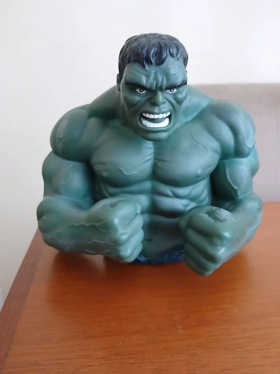 Cofre Hulk Original 17 Cm Importado