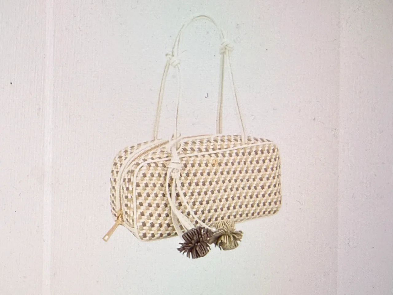 Bolsa Luiza Barcelos em trama
