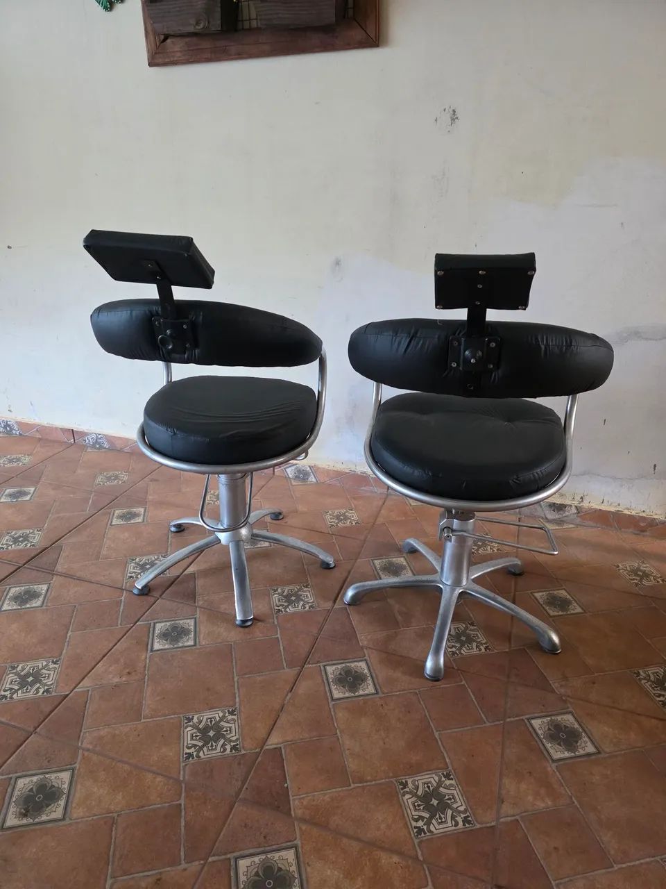 2 CADEIRA HIDRÁULICA  - Foto 2