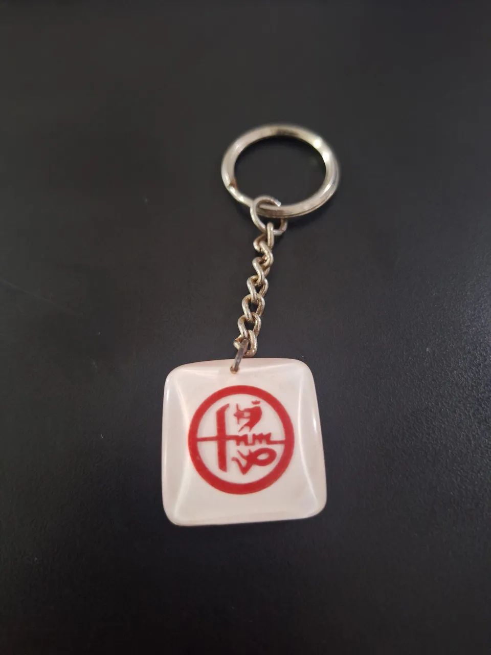 Chaveiro antigo logo FNM, acrilico. - Foto 2