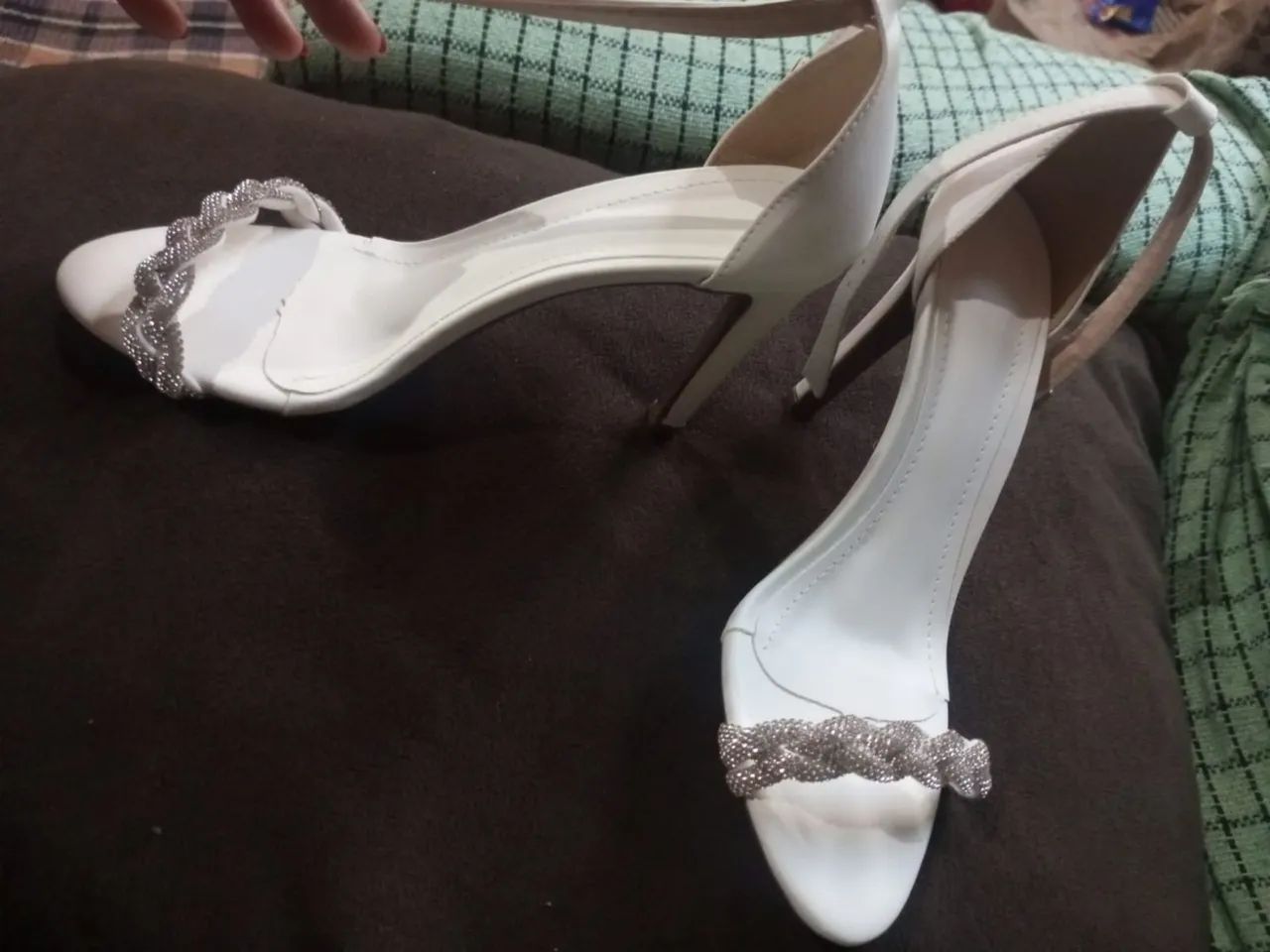 Sapato branco com brilho 