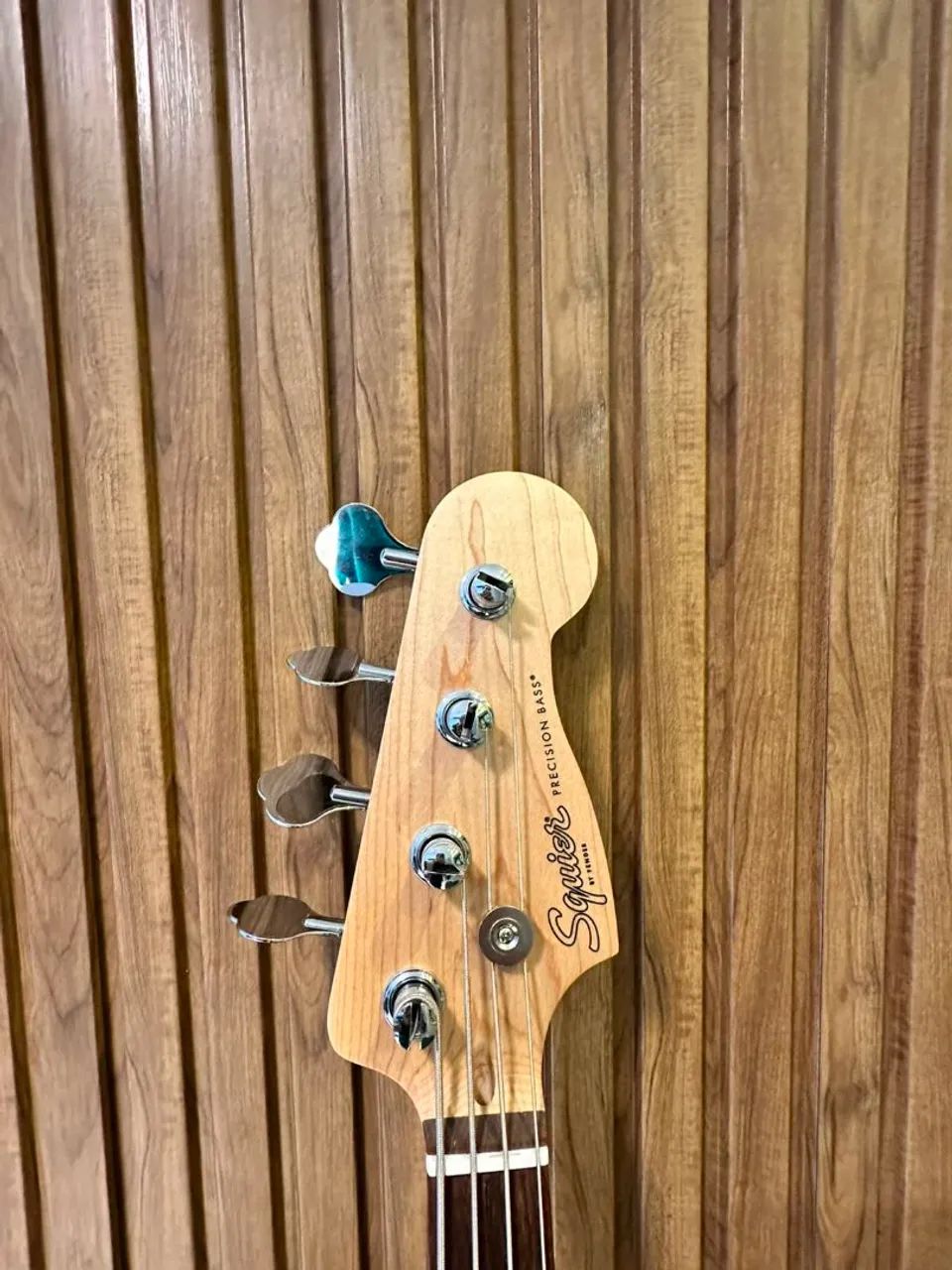 Baixo Fender Squier NOVO - Foto 3