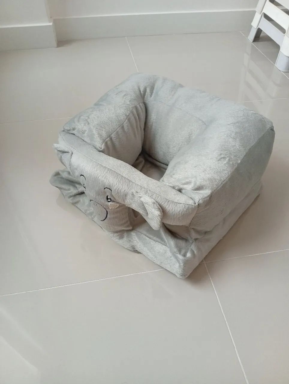 Assento de bebê - Cadeirinha sofazinho, apoio confortável antialérgico . - Foto 2