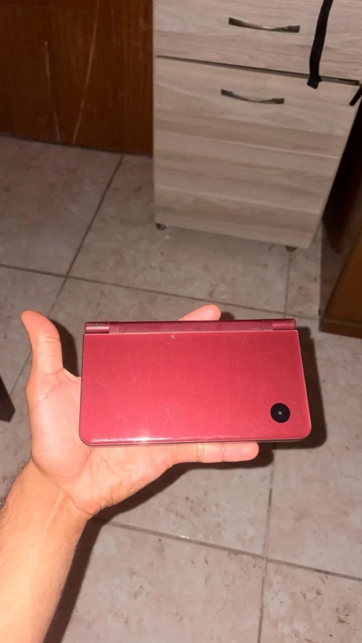 NINTENDO DS XL 