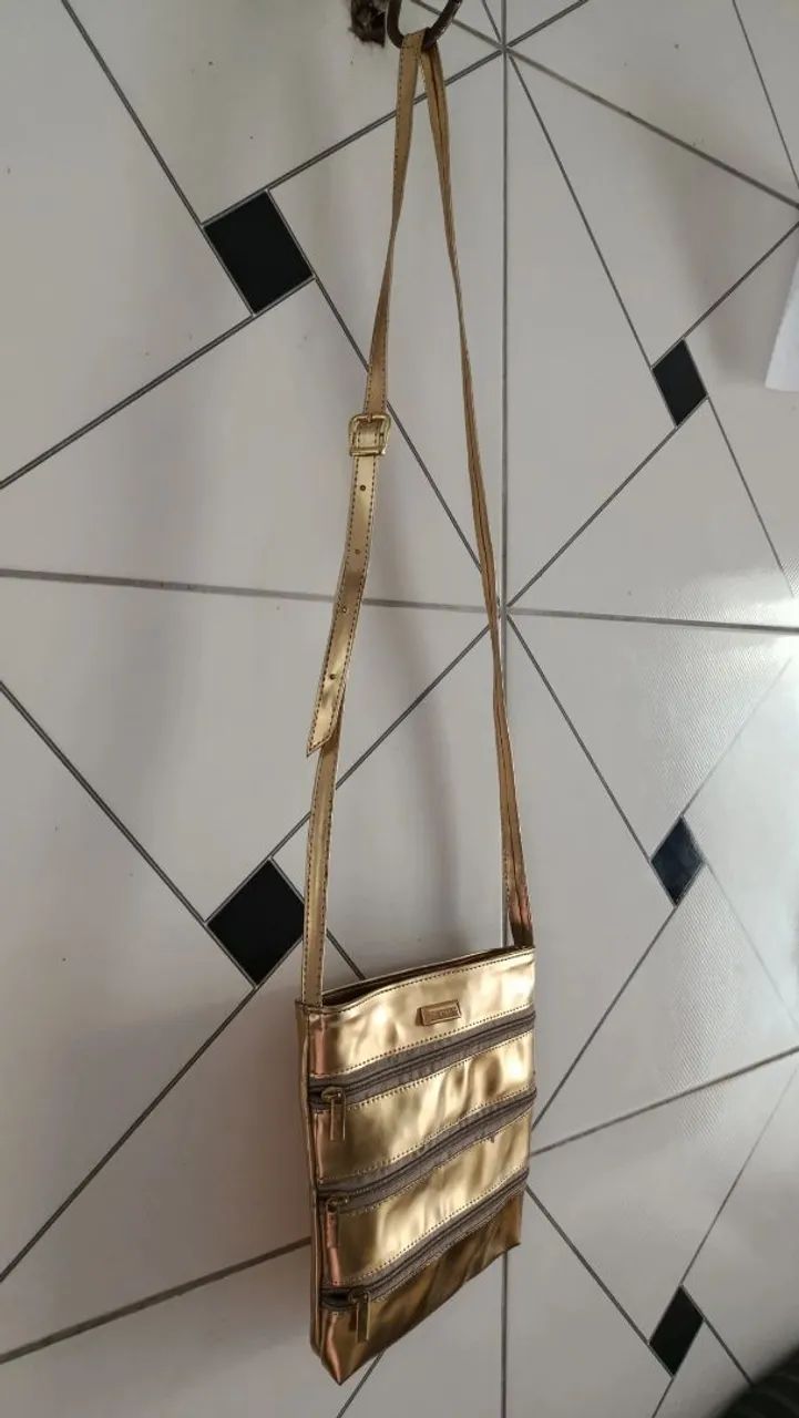 Bolsa couro fino dourada - Foto 2