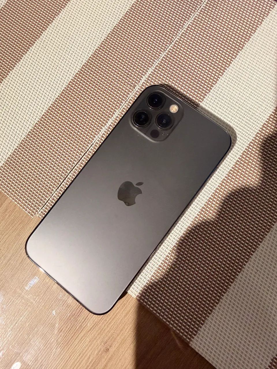 iPhone 12 Pro 256GB Grafite | Caixa Original + Capinha - Celulares