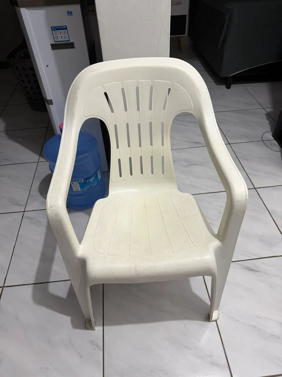 Cadeira branco reforçada Tramontina 