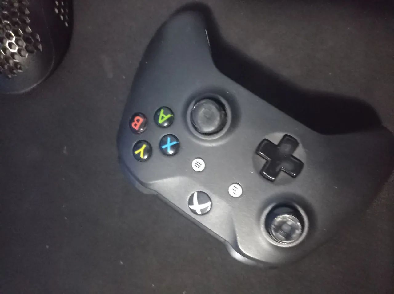 Controle de Xbox usado e com poucos problemas 