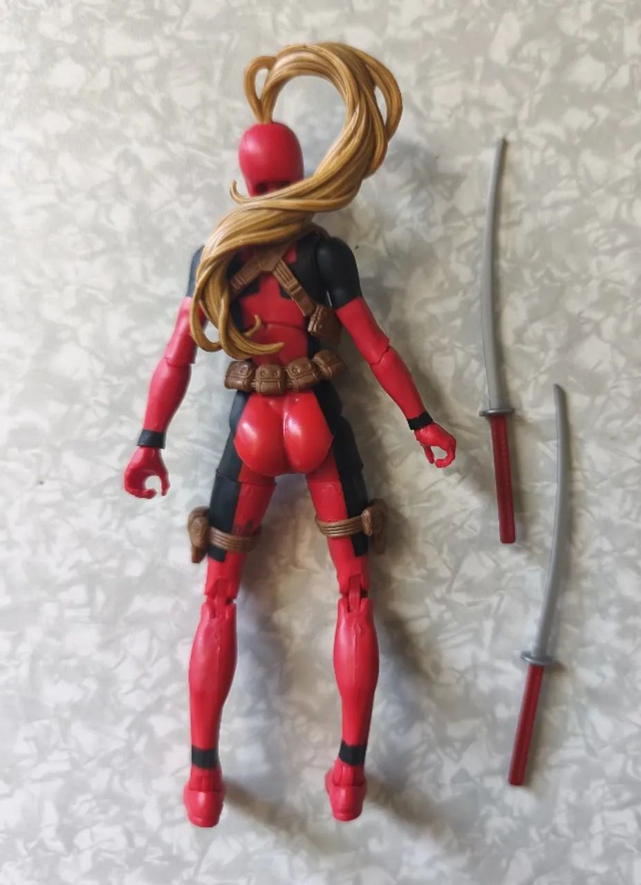 Marvel Legends Lady Deadpool - Foto 3