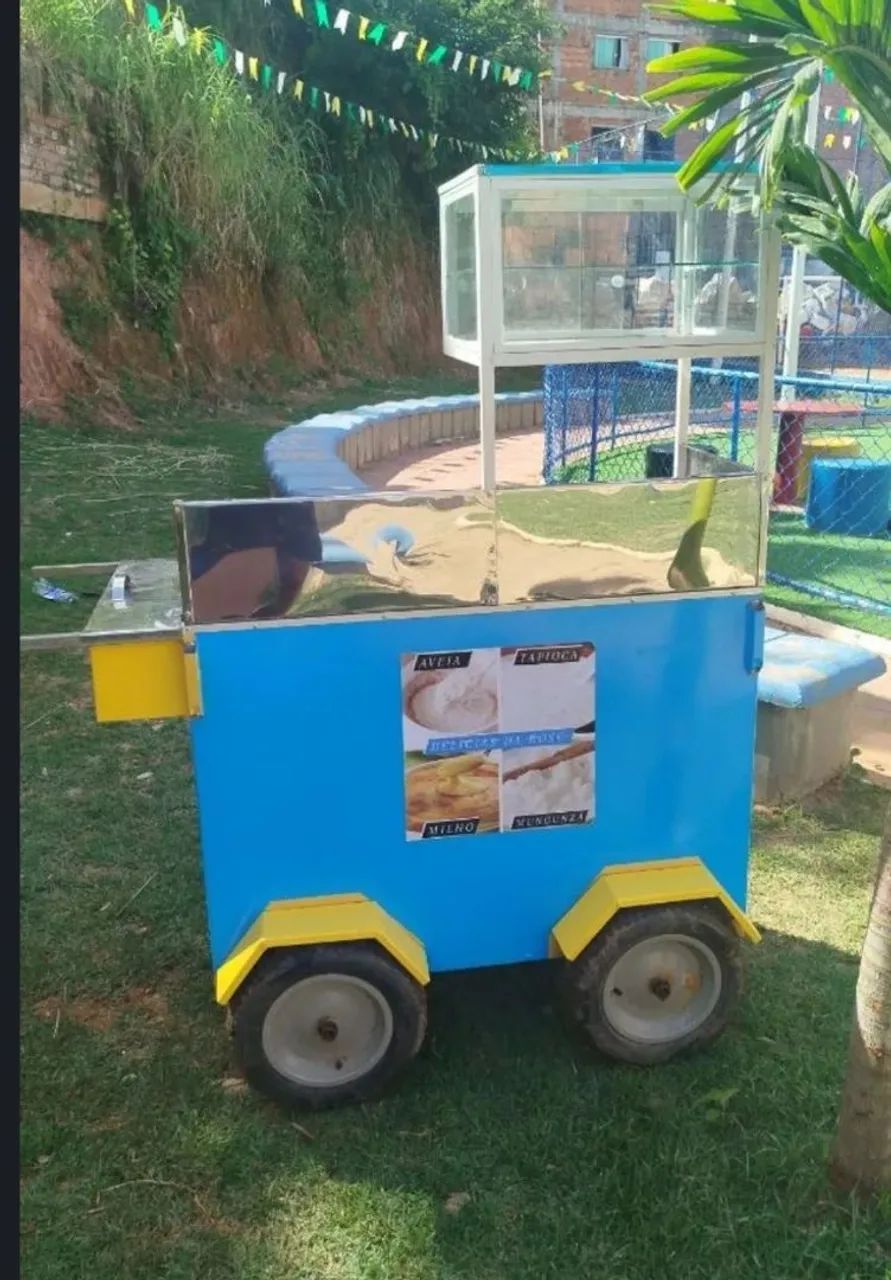 Carrinho de mingau e lanche
